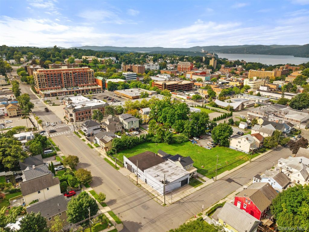 122 N Broad Street, Peekskill, NY 10566 — exterior