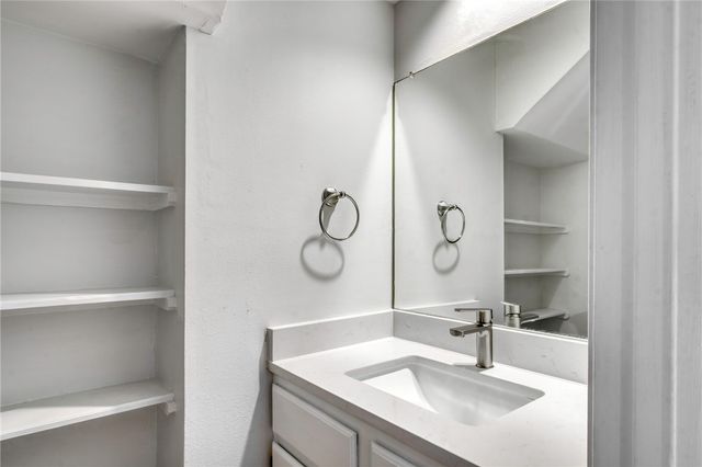 2400 Longmire Drive 303, College Station, TX 77845