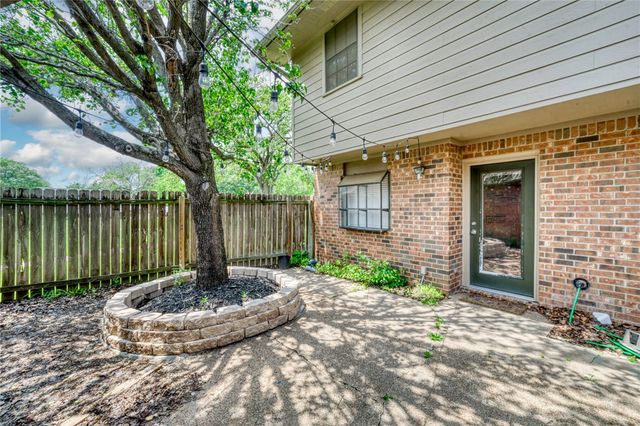 2400 Longmire Drive 303, College Station, TX 77845