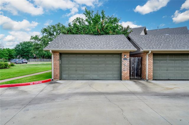 2400 Longmire Drive 303, College Station, TX 77845