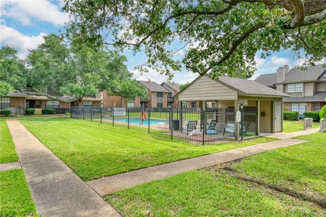 2400 Longmire Drive 303, College Station, TX 77845