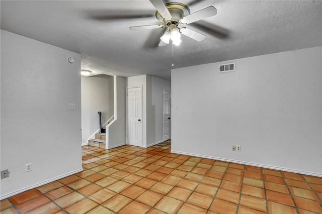 2400 Longmire Drive 303, College Station, TX 77845