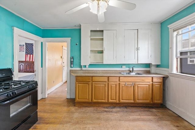 13 Hillcrest, Beverly, MA 01915