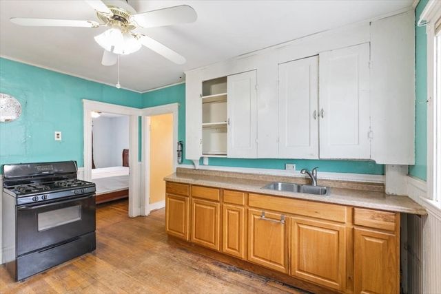 13 Hillcrest, Beverly, MA 01915