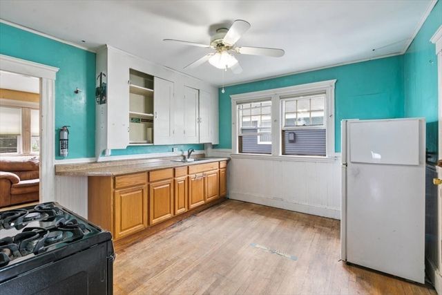 13 Hillcrest, Beverly, MA 01915