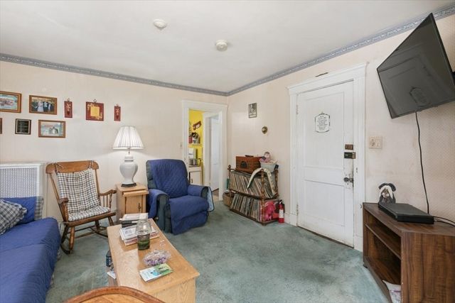 13 Hillcrest, Beverly, MA 01915