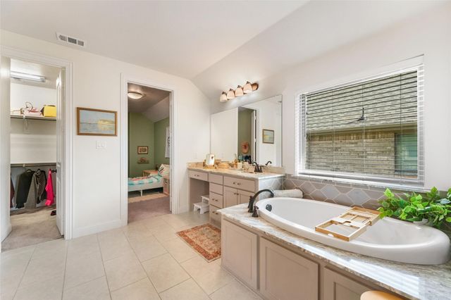 532 Windrow Lane, Waxahachie, TX 75165