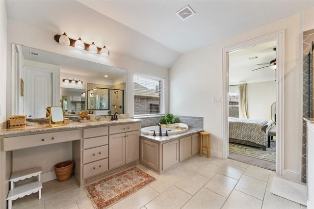 532 Windrow Lane, Waxahachie, TX 75165