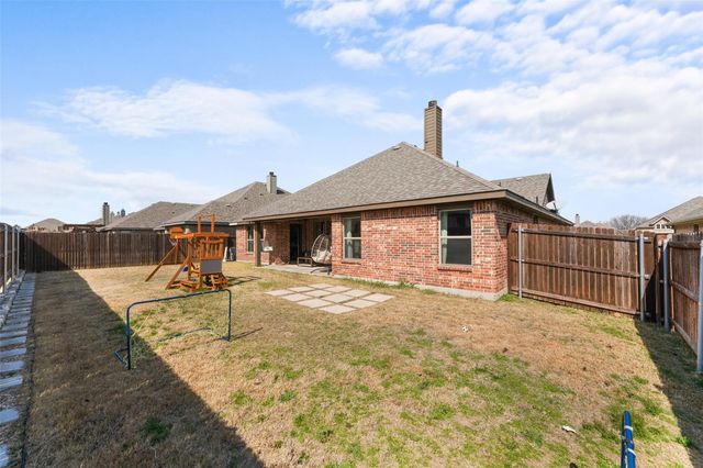 532 Windrow Lane, Waxahachie, TX 75165