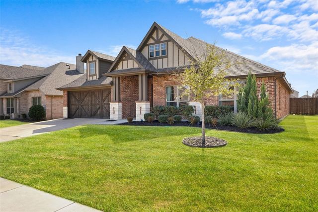 532 Windrow Lane, Waxahachie, TX 75165