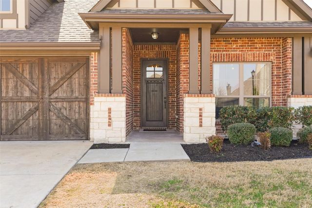 532 Windrow Lane, Waxahachie, TX 75165