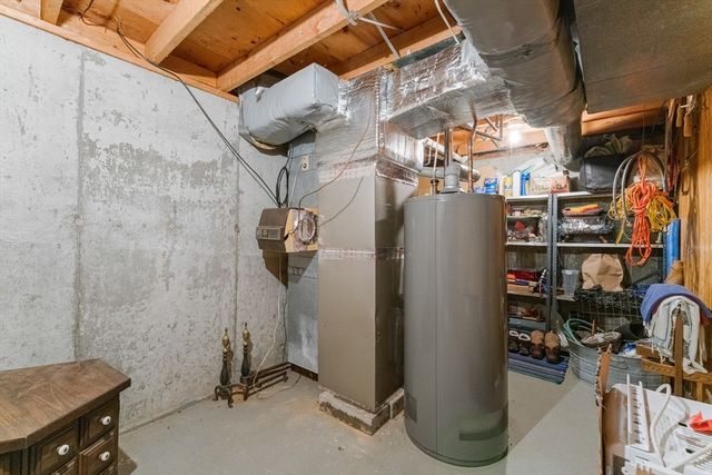 93 Forest Glade 93, Falmouth, MA 02536