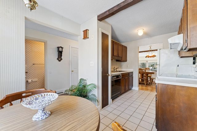 93 Forest Glade 93, Falmouth, MA 02536