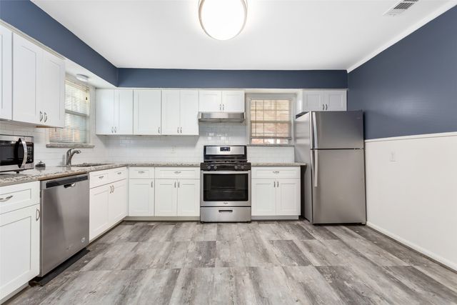 7326 CASA LOMA Avenue, Dallas, TX 75214