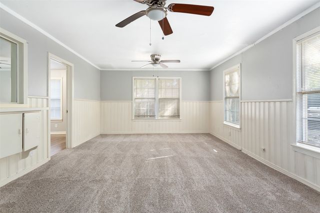 7326 CASA LOMA Avenue, Dallas, TX 75214