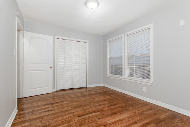 7326 CASA LOMA Avenue, Dallas, TX 75214