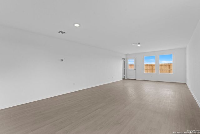 3825 Swift Fox Rd, New Braunfels, TX 78130