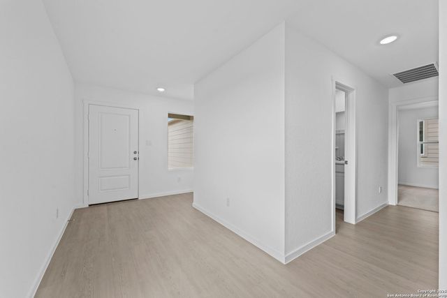 3825 Swift Fox Rd, New Braunfels, TX 78130