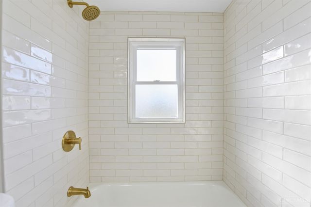 3307 Glenmont Lane, Green Twp, OH 45248