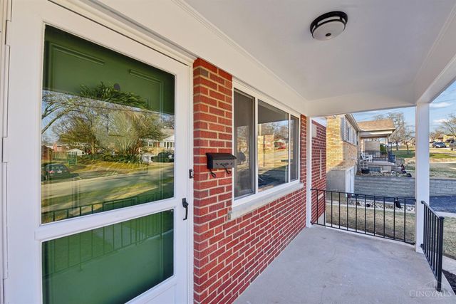 3307 Glenmont Lane, Green Twp, OH 45248