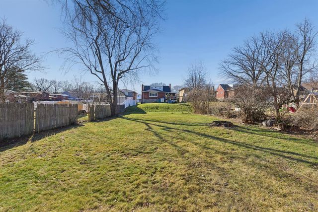 3307 Glenmont Lane, Green Twp, OH 45248