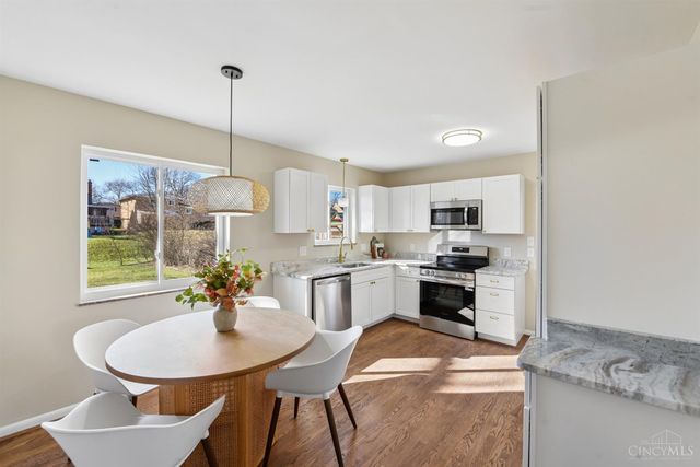 3307 Glenmont Lane, Green Twp, OH 45248