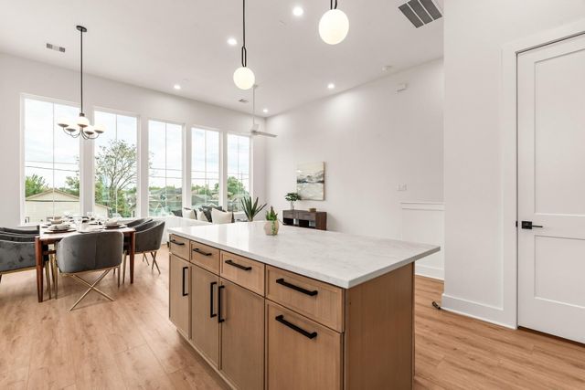 6619 Avenue Q B, Houston, TX 77011