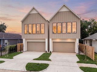 6619 Avenue Q B, Houston, TX 77011