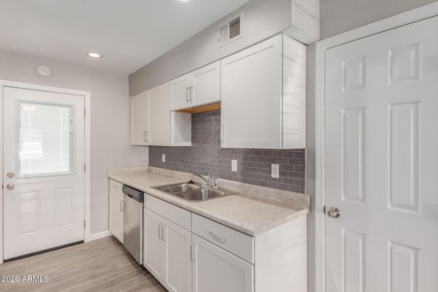 4530 E CAMINO Circle 1, Mesa, AZ 85205