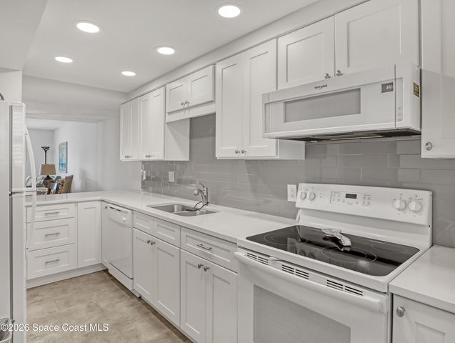 170 Paradise Boulevard 17014, Indialantic, FL 32903