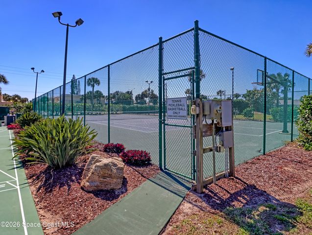 170 Paradise Boulevard 17014, Indialantic, FL 32903