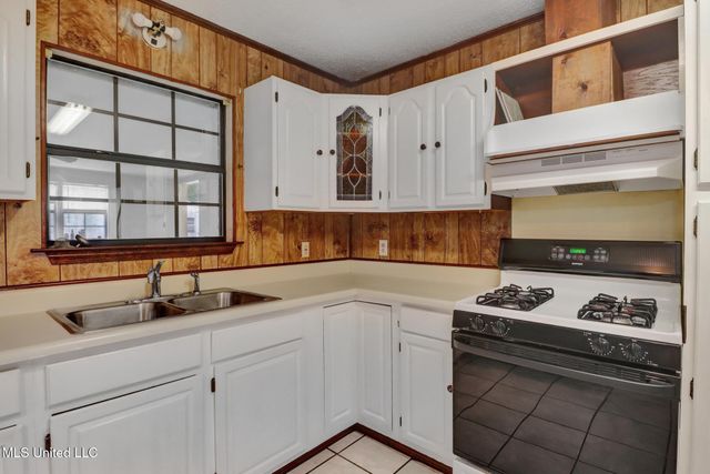 596 Tegarden Road, Gulfport, MS 39507
