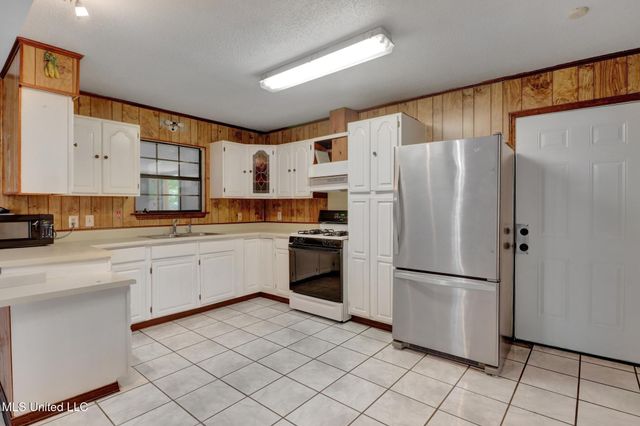 596 Tegarden Road, Gulfport, MS 39507