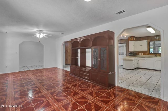 596 Tegarden Road, Gulfport, MS 39507