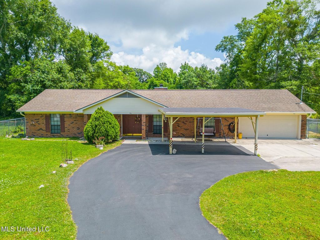 596 Tegarden Road, Gulfport, MS 39507