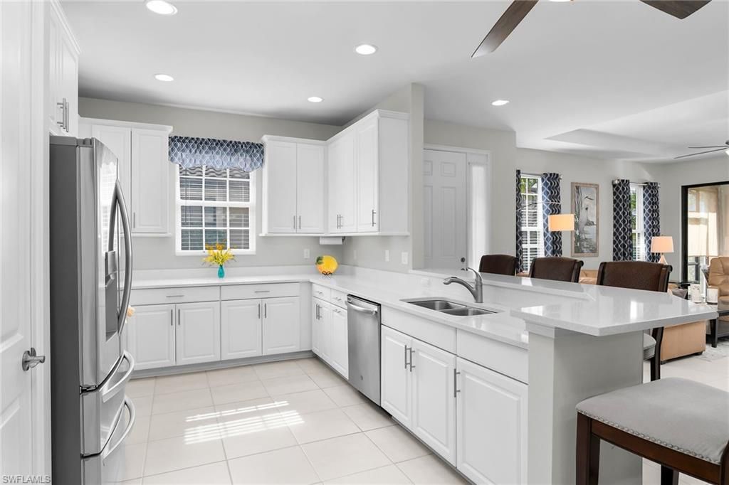 8111 Calle Canovas ST, NAPLES, FL 34114 — photo 2
