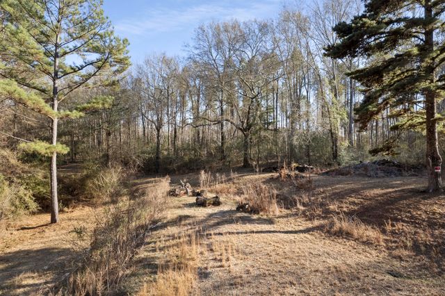 144 Corinth Rd., Petal, MS 39465