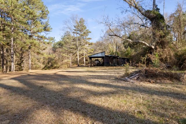 144 Corinth Rd., Petal, MS 39465