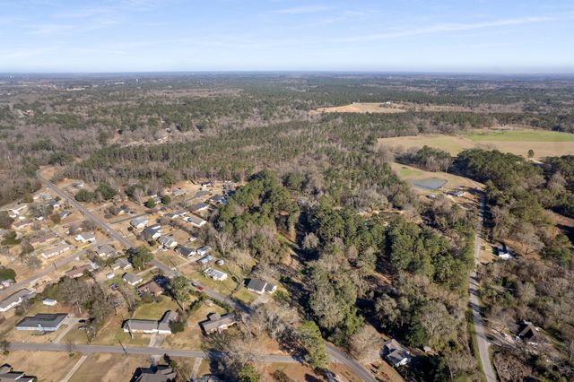 144 Corinth Rd., Petal, MS 39465