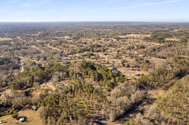 144 Corinth Rd., Petal, MS 39465