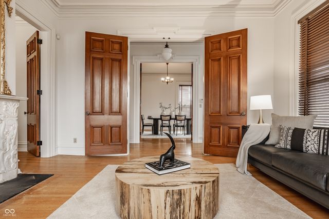 1028 N Delaware Street, Indianapolis, IN 46202