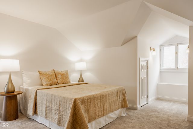 1028 N Delaware Street, Indianapolis, IN 46202