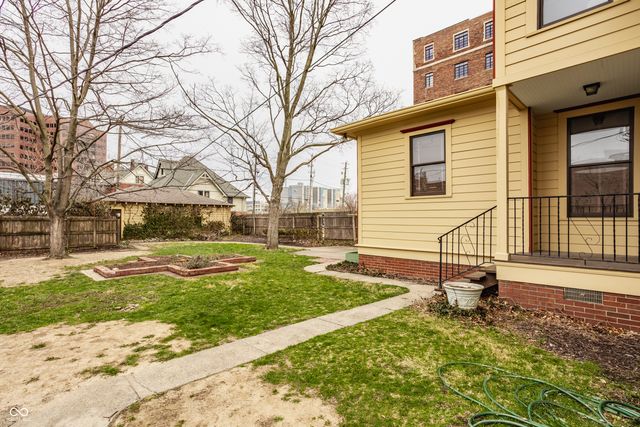 1028 N Delaware Street, Indianapolis, IN 46202