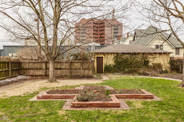 1028 N Delaware Street, Indianapolis, IN 46202