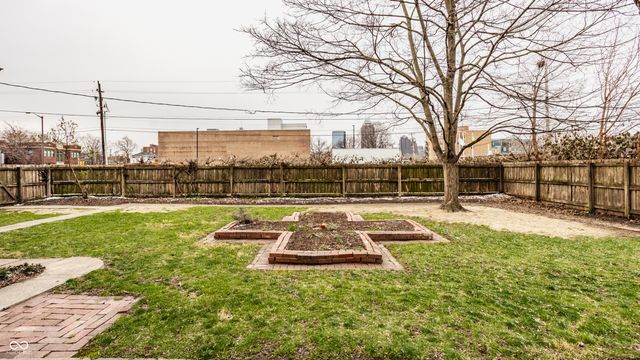 1028 N Delaware Street, Indianapolis, IN 46202