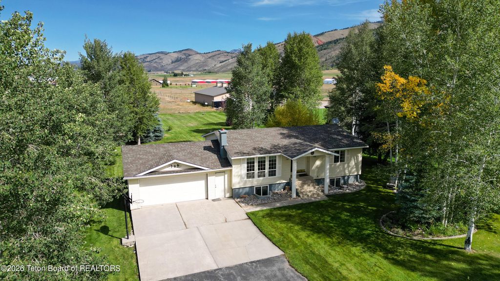 79 TWIN CLIFFS Road, Afton, WY 83110 photo 2
