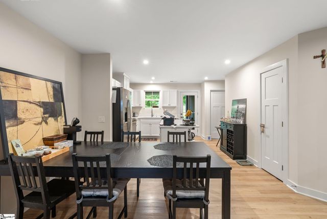913 Leyburn Lane, Greenville, SC 29617
