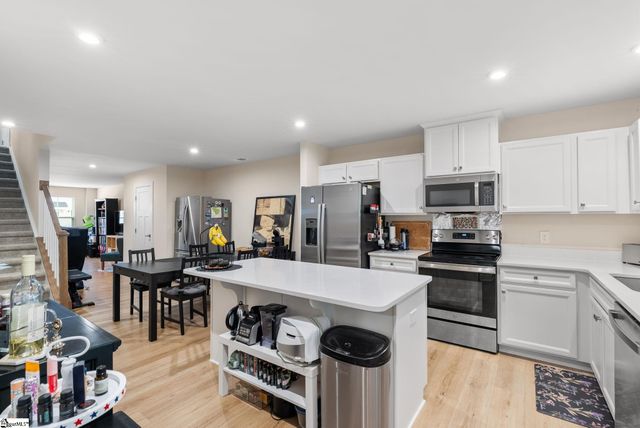 913 Leyburn Lane, Greenville, SC 29617
