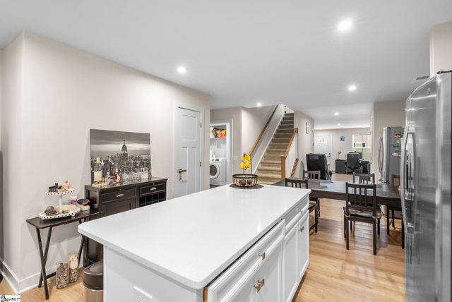 913 Leyburn Lane, Greenville, SC 29617