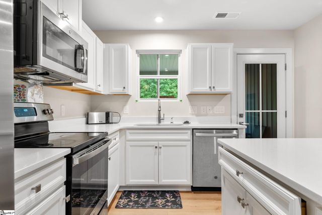 913 Leyburn Lane, Greenville, SC 29617